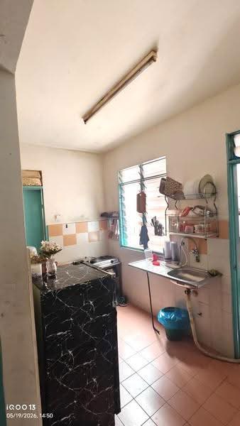 Pangsapuri untuk Dijual di Mentari Court - Angeline Ooi - Kitchen - PropertyGuru.com.my