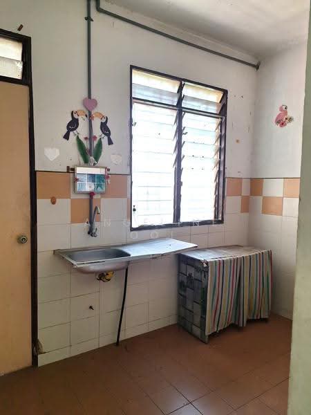 Pangsapuri untuk Dijual di Mentari Court - Angeline Ooi - Kitchen - PropertyGuru.com.my