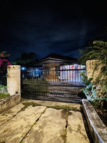 Semi-Detached House for Rent in Taman Free School (Jelutong) - Daphne Khor - Exterior - PropertyGuru.com.my