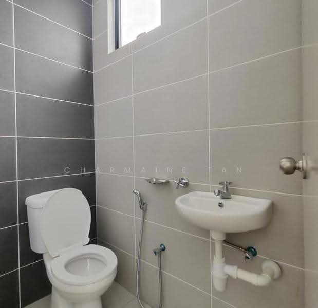 Kondominium untuk Dijual di Mizumi Residences - Charmaine Tan - Bathroom - PropertyGuru.com.my