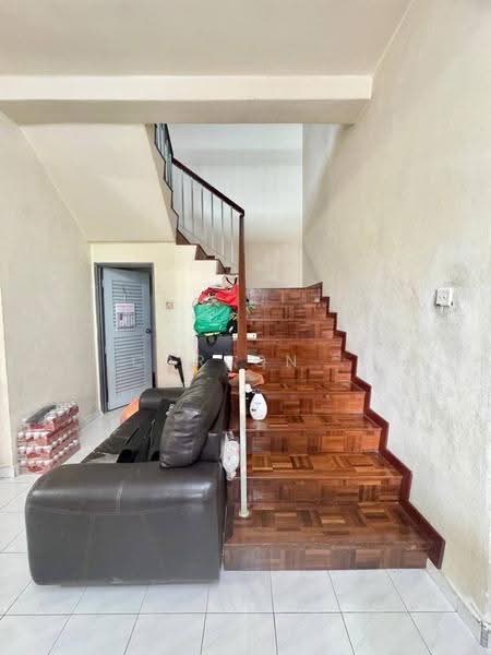 Rumah Teres 2-Tingkat untuk Dijual di Taman Flora Heights (Pasir Gudang) - Carson . - Interior - PropertyGuru.com.my