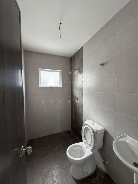 Rumah Teres 2-Tingkat untuk Dijual di Chemor (Perak) - Kayan . - Bathroom - PropertyGuru.com.my