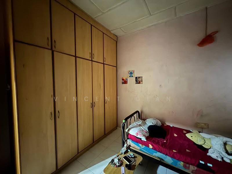 Rumah Teres 1-Tingkat untuk Dijual di Taman Puteri Wangsa (Ulu Tiram) - Vincent Gian - Bedroom - PropertyGuru.com.my