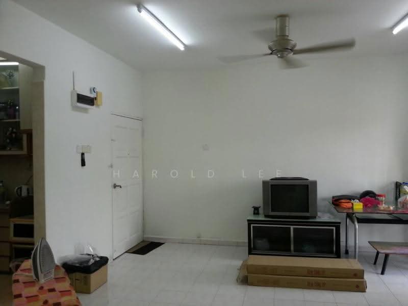Apartment for Sale at AraMas - Harold Lee - Living Room - PropertyGuru.com.my