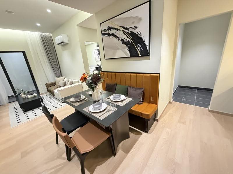 Kediaman Servis untuk Dijual di Residensi Armani Putra - Yantie Qaleesya - PropertyGuru.com.my