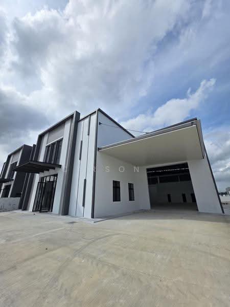 Semi-D Factory for Rent in Eco Business Park 1 (Johor Bahru) - Carson . - Exterior - PropertyGuru.com.my