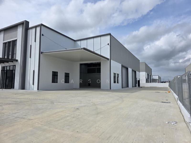 Semi-D Factory for Rent in Eco Business Park 1 (Johor Bahru) - Carson . - Exterior - PropertyGuru.com.my