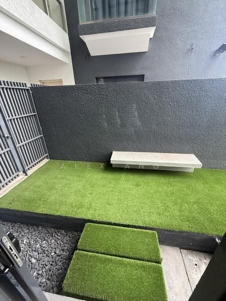 Kondominium untuk Disewa di Mirage Residence - Alex Ang - Exterior - PropertyGuru.com.my