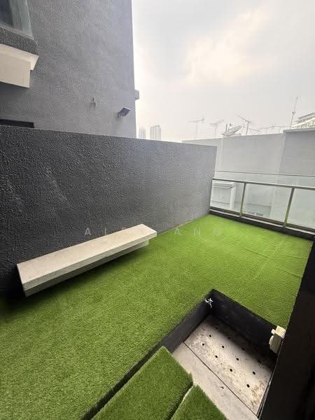 Kondominium untuk Disewa di Mirage Residence - Alex Ang - Balcony - PropertyGuru.com.my