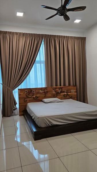 Kondominium untuk Dijual di Southbay Plaza - Boon Siew - Bedroom - PropertyGuru.com.my