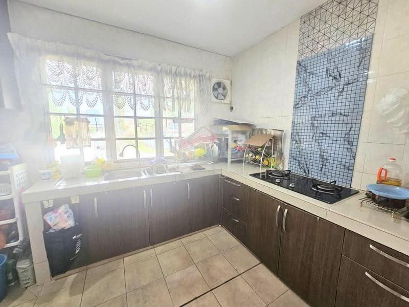 2-storey Terraced House for Sale in Bandar Bukit Puchong 2 (Puchong) - Evan Goh - Kitchen - PropertyGuru.com.my