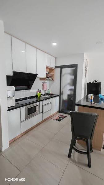 Condominium for Rent at Triuni Residences - Sunny Tse - Kitchen - PropertyGuru.com.my