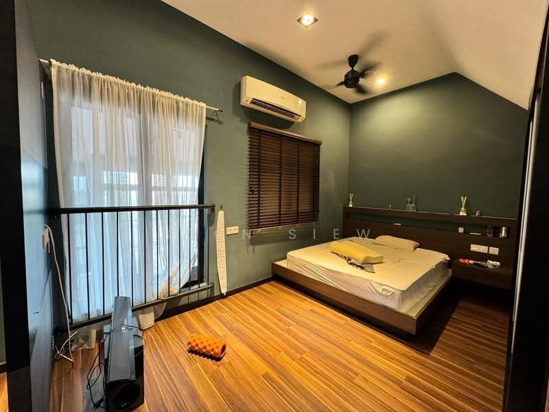 Apartment for Sale at Mutiara View - Boon Siew - Bedroom - PropertyGuru.com.my