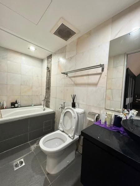Apartment for Sale at Mutiara View - Boon Siew - Bathroom - PropertyGuru.com.my
