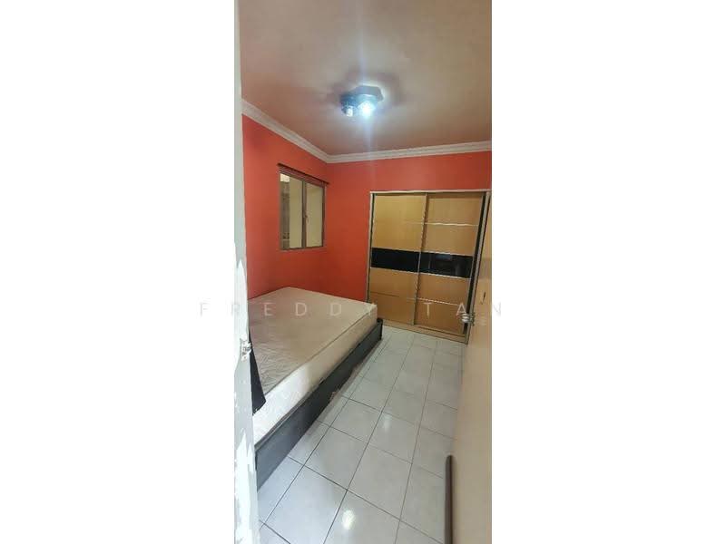 Pangsapuri untuk Disewa di Relau Vista Apartment - Freddy Tan - Bedroom - PropertyGuru.com.my