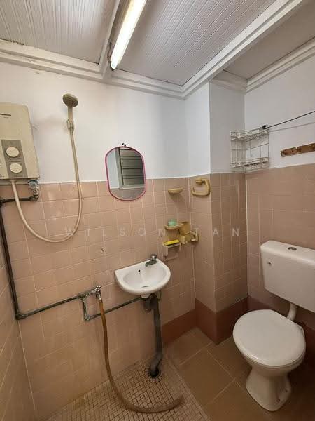 Condominium for Rent at Faber Ria - Wilson Tan - Bathroom - PropertyGuru.com.my