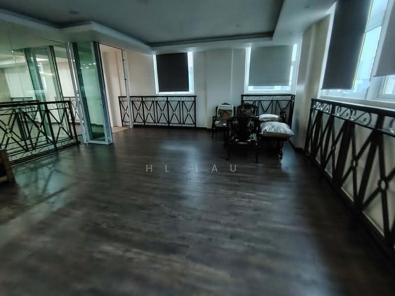 Office for Sale in Puchong (Selangor) - HL Lau - Balcony - PropertyGuru.com.my