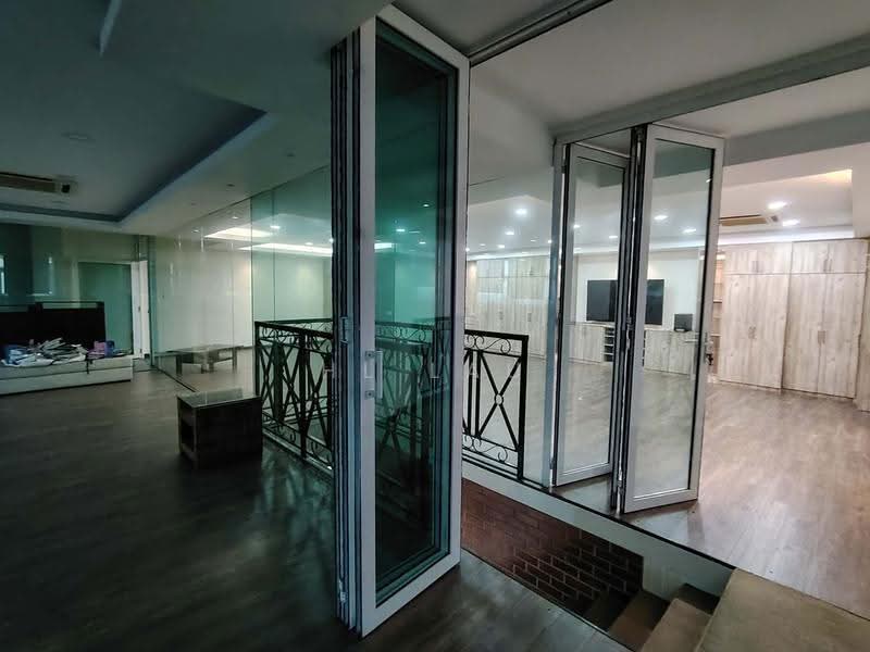 Office for Sale in Puchong (Selangor) - HL Lau - Interior - PropertyGuru.com.my