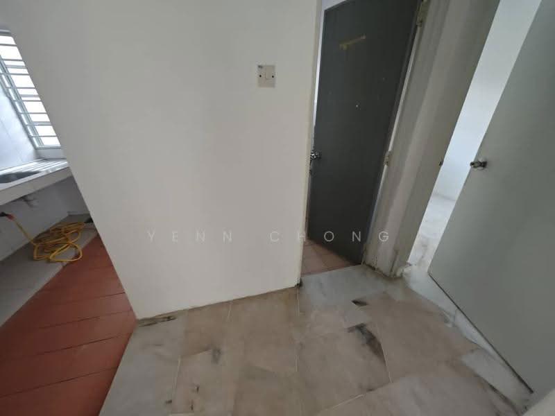 Rumah Teres untuk Dijual di Bandar Putra Permai (Seri Kembangan) - Yenn Chong - PropertyGuru.com.my