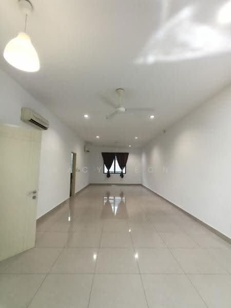 Rumah Teres 3-Tingkat untuk Dijual di Puchong (Selangor) - Tracy Leong - Living Room - PropertyGuru.com.my