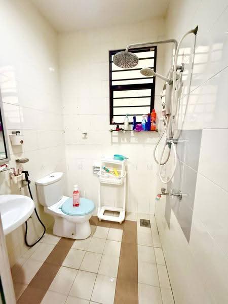 2-storey Terraced House for Sale in Alam Sari (Bangi) - Azira Ahmad - Bathroom - PropertyGuru.com.my