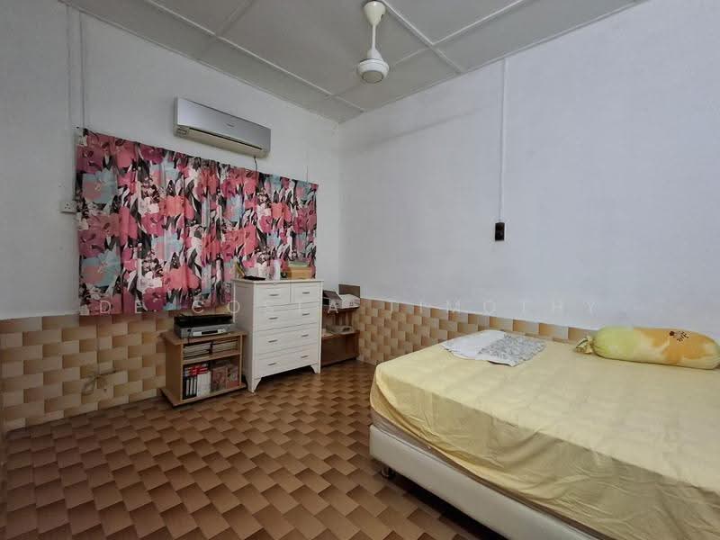 Rumah Teres 1-Tingkat untuk Dijual di Ujong Pasir (Melaka) - De Costa Timothy - PropertyGuru.com.my
