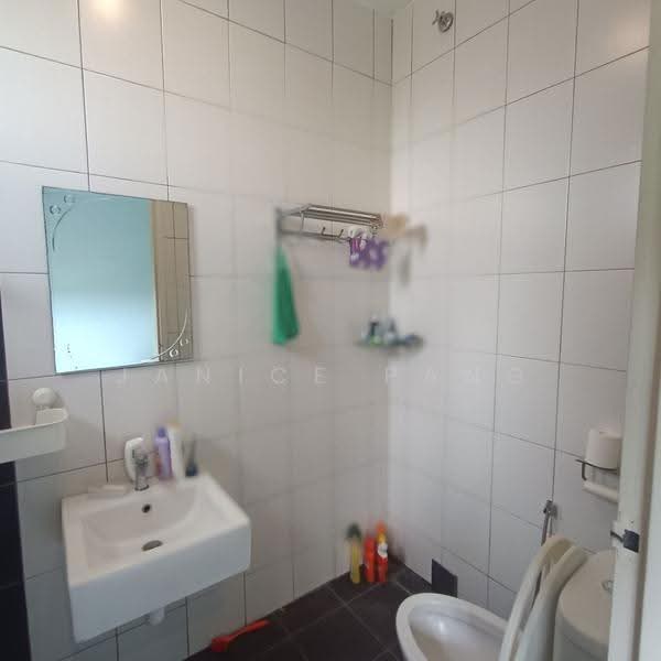 2-storey Terraced House for Sale in Krubong (Melaka) - Janice Pang - Bathroom - PropertyGuru.com.my