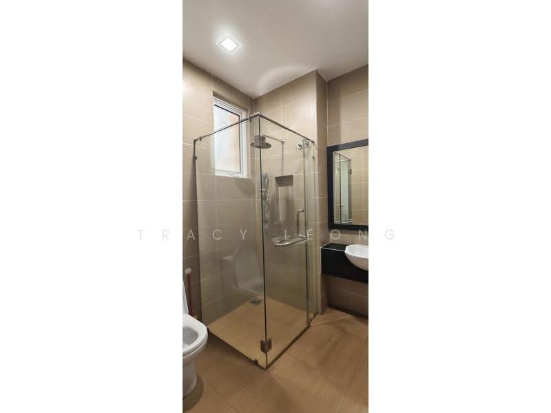 Bungalow House for Sale in Taman Damai Utama (Bandar Kinrara) - Tracy Leong - Bathroom - PropertyGuru.com.my