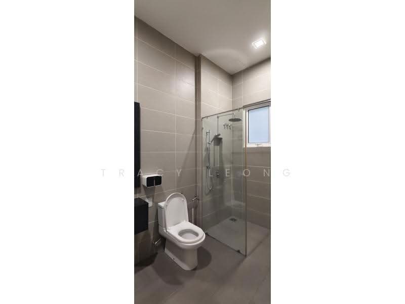 Bungalow House for Sale in Taman Damai Utama (Bandar Kinrara) - Tracy Leong - Bathroom - PropertyGuru.com.my
