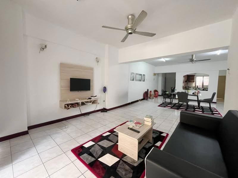 Kondominium untuk Disewa di Vista Komanwel C - Hakimi Akmal - Living Room - PropertyGuru.com.my