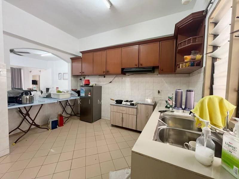 Kondominium untuk Disewa di Vista Komanwel C - Hakimi Akmal - Kitchen - PropertyGuru.com.my