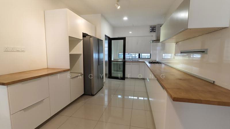 3-storey Terraced House for Sale in Taman Damai Utama (Bandar Kinrara) - Tracy Leong - Kitchen - PropertyGuru.com.my