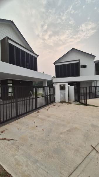 Semi-Detached House for Sale in Dengkil (Selangor) - Azizah Hasan - PropertyGuru.com.my