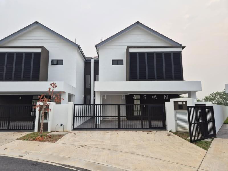 Semi-Detached House for Sale in Dengkil (Selangor) - Azizah Hasan - PropertyGuru.com.my