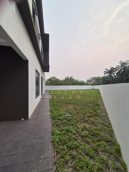 Semi-Detached House for Sale in Dengkil (Selangor) - Azizah Hasan - PropertyGuru.com.my