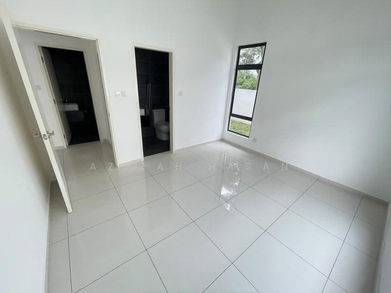 Semi-Detached House for Sale in Dengkil (Selangor) - Azizah Hasan - PropertyGuru.com.my