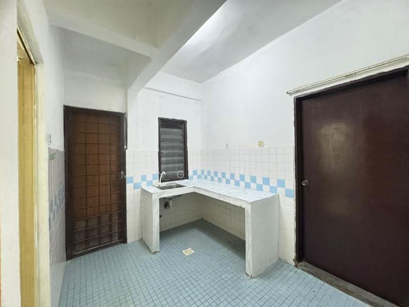 2-storey Terraced House for Rent in Taman Cheras Jaya (Cheras) - Ming Feng - Kitchen - PropertyGuru.com.my