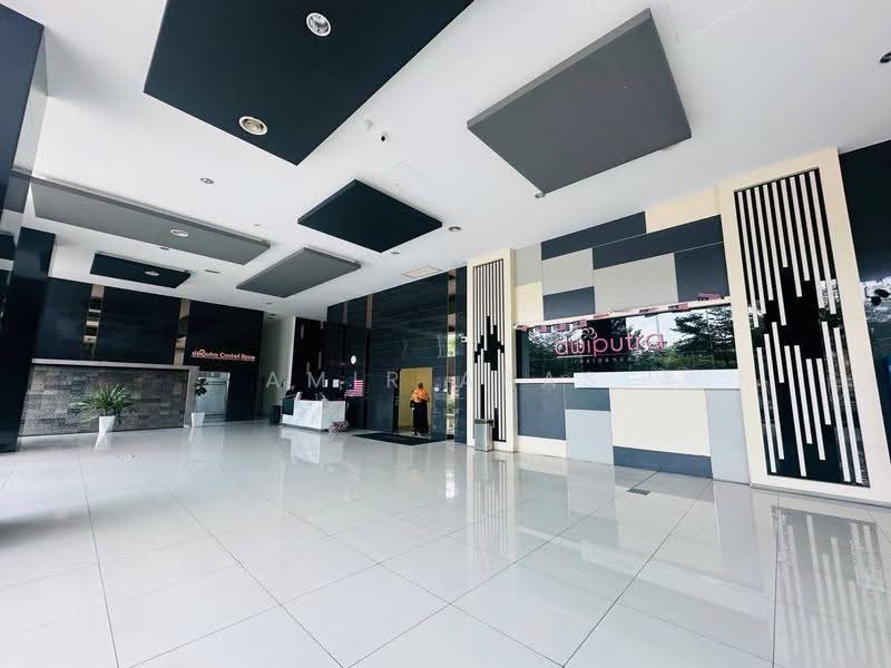 Kondominium untuk Disewa di Dwiputra Residences - Amir Abas - Lobby - PropertyGuru.com.my