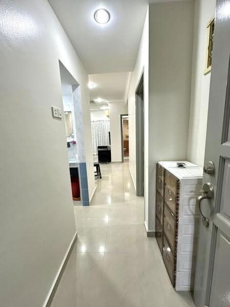Pangsapuri untuk Disewa di University Place (Plaza Ivory) - Gan Chun Kai - Corridor - PropertyGuru.com.my