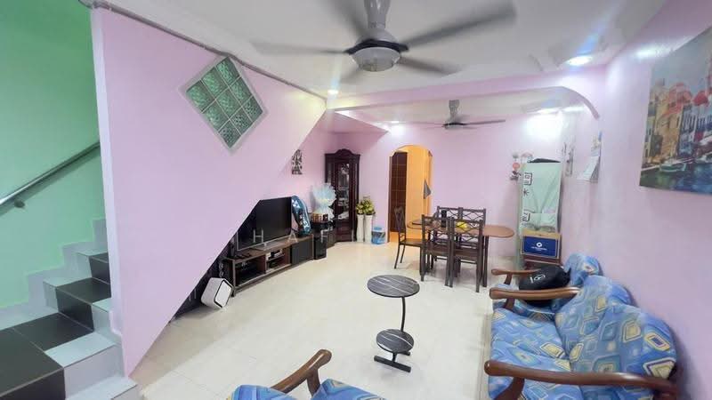 2-storey Terraced House for Sale in Bandar Putra Kulai (Kulai) - HAFIZ . - Living Room - PropertyGuru.com.my
