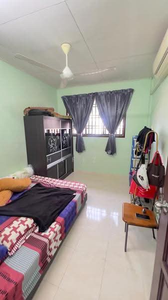 2-storey Terraced House for Sale in Bandar Putra Kulai (Kulai) - HAFIZ . - Bedroom - PropertyGuru.com.my