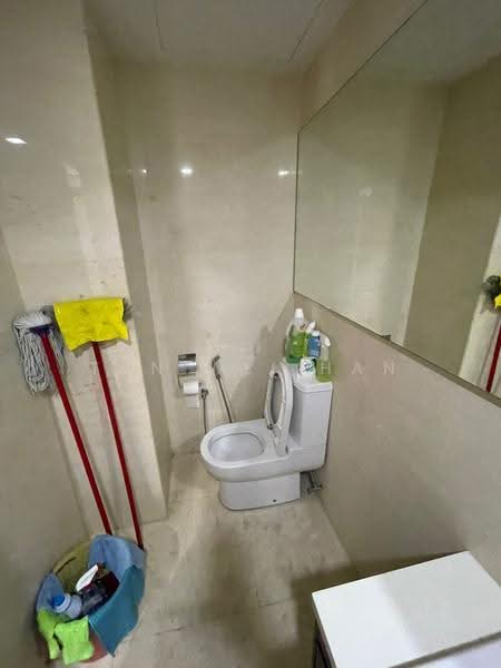 Kediaman Servis untuk Dijual di Regalia Residence - Tan Wei Han - PropertyGuru.com.my