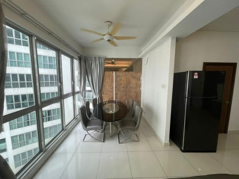 Kediaman Servis untuk Dijual di Regalia Residence - Tan Wei Han - Dining Room - PropertyGuru.com.my