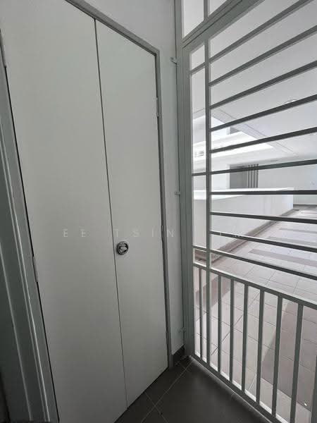 Kediaman Servis untuk Disewa di Hedgeford 10 Residences - Ee Tsin Lim - Corridor - PropertyGuru.com.my