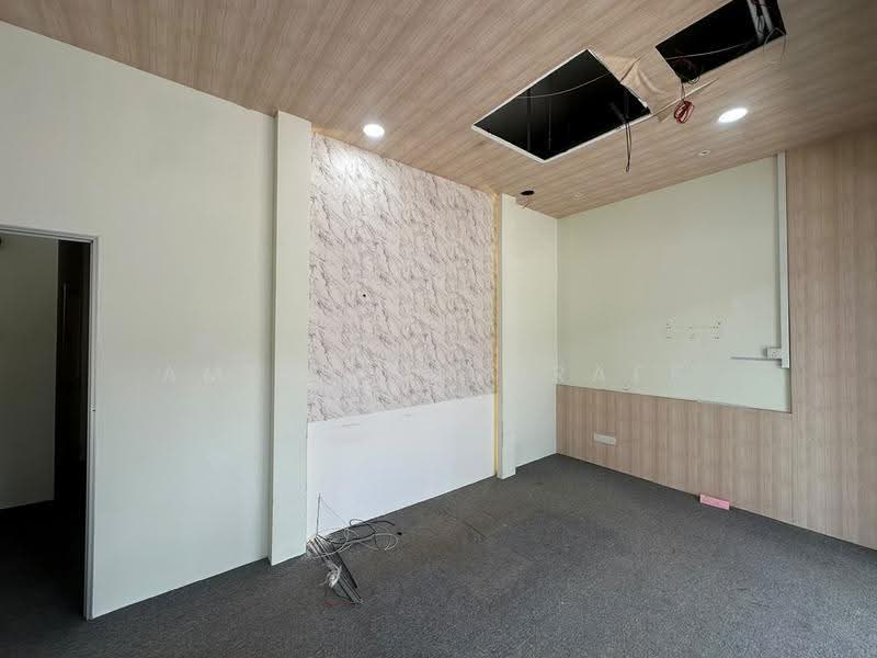 Shop / Office for Sale in Bandar Baru Bangi (Selangor) - Amirul Ashraff - Interior - PropertyGuru.com.my