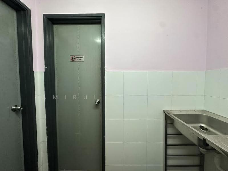 Shop / Office for Sale in Bandar Baru Bangi (Selangor) - Amirul Ashraff - Interior - PropertyGuru.com.my