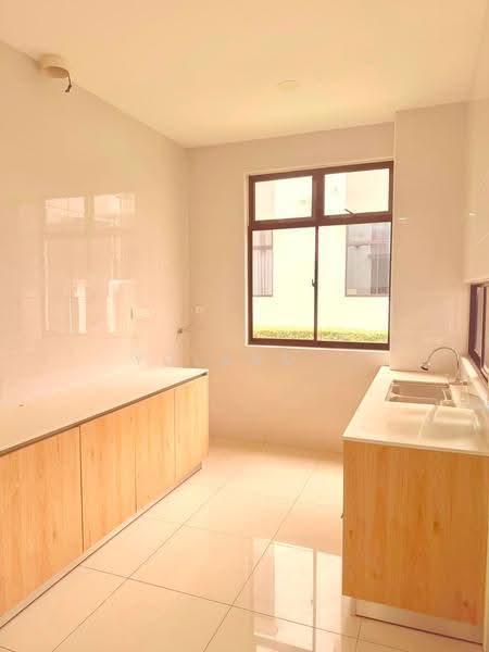Cluster House for Rent in Taman Ekoflora (Johor Bahru) - Yoland . - Kitchen - PropertyGuru.com.my