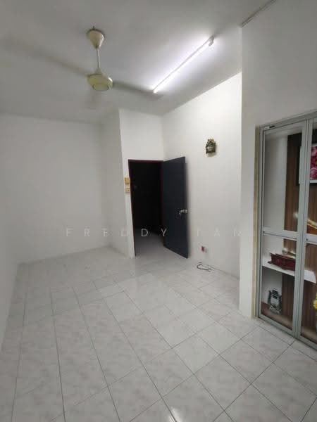 Rumah Teres 2-Tingkat untuk Disewa di Batu Maung (Penang) - Freddy Tan - Interior - PropertyGuru.com.my