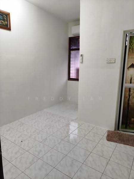 Rumah Teres 2-Tingkat untuk Disewa di Batu Maung (Penang) - Freddy Tan - Interior - PropertyGuru.com.my