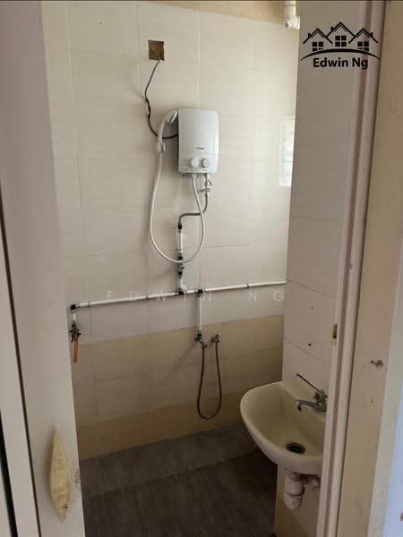 Condominium for Rent at Springfield Condominium - Edwin Ng - Bathroom - PropertyGuru.com.my